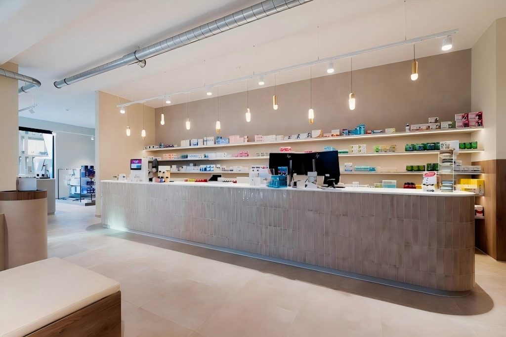 6 Essential Trends for Cosmeceutical Retail Stores in 2024: From Science-Backed Skincare to Immersive Experiences