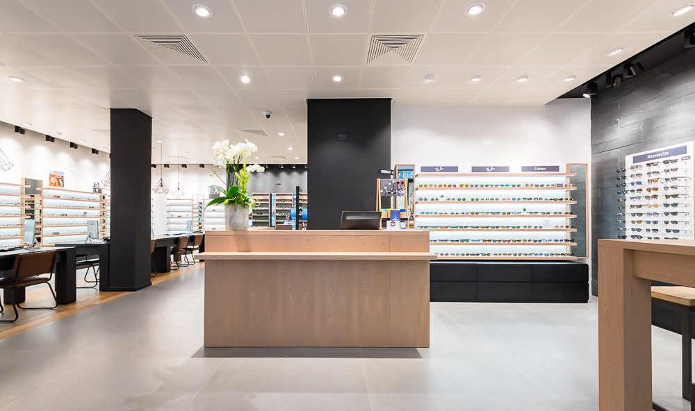 optical shop display