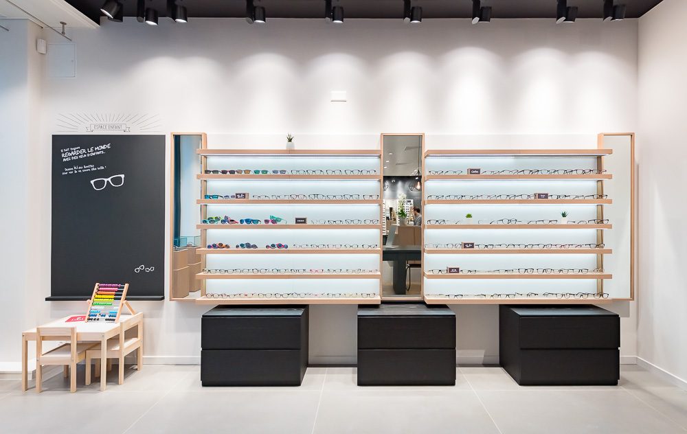 wall mounted display case