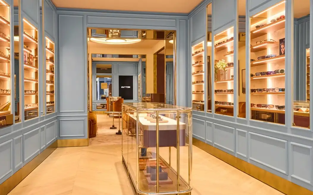 Custom retail fixtures and experiential display design
