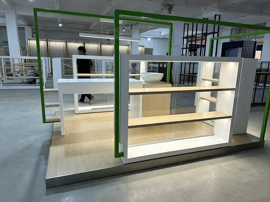 store fixture supplier