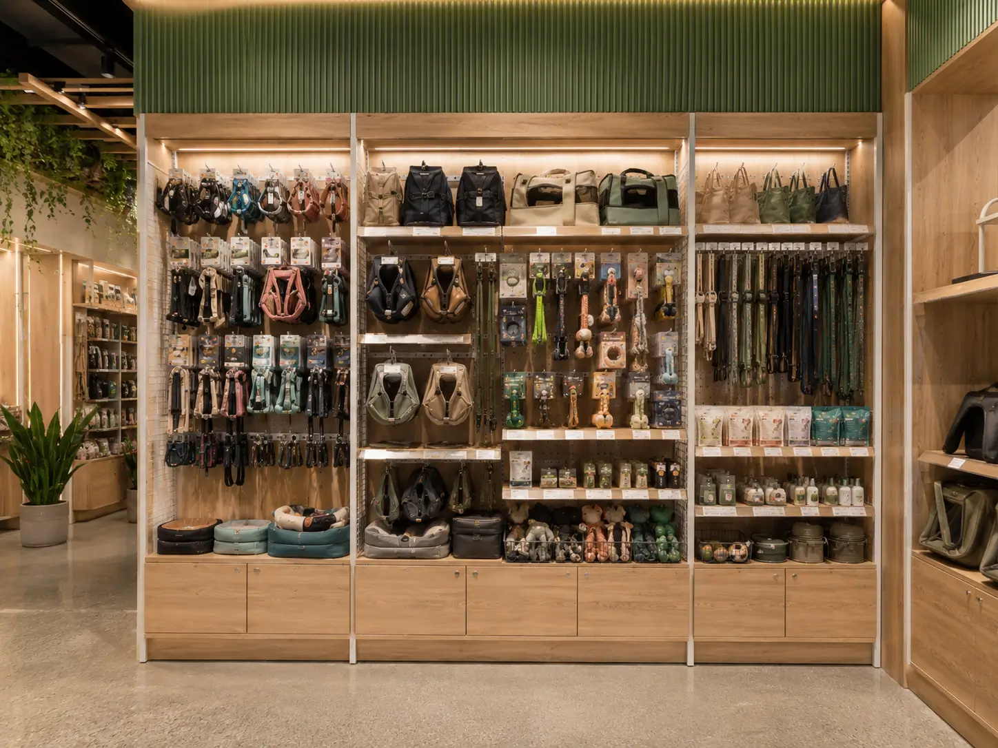 pet_product_display_fixtures